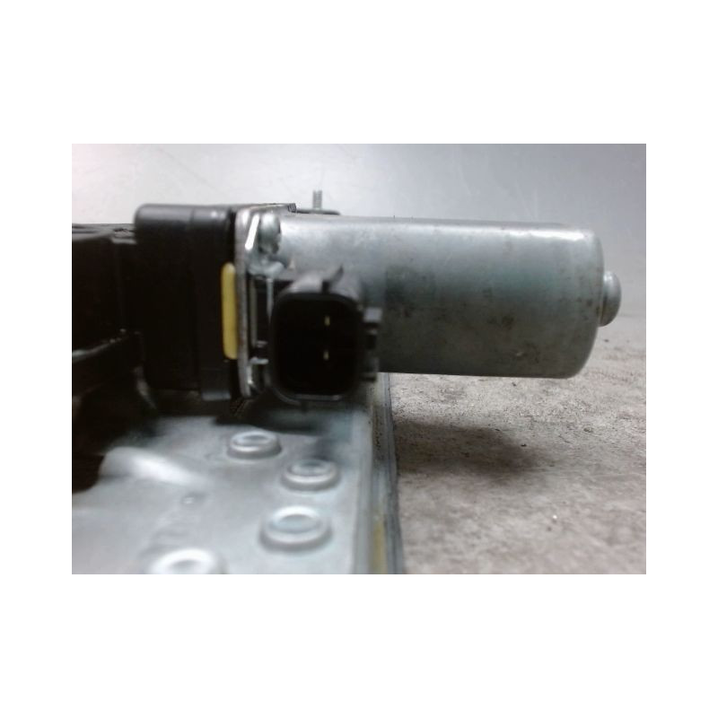 MECANISME+MOTEUR LEVE-GLACE ARRIERE DROIT DACIA SANDERO