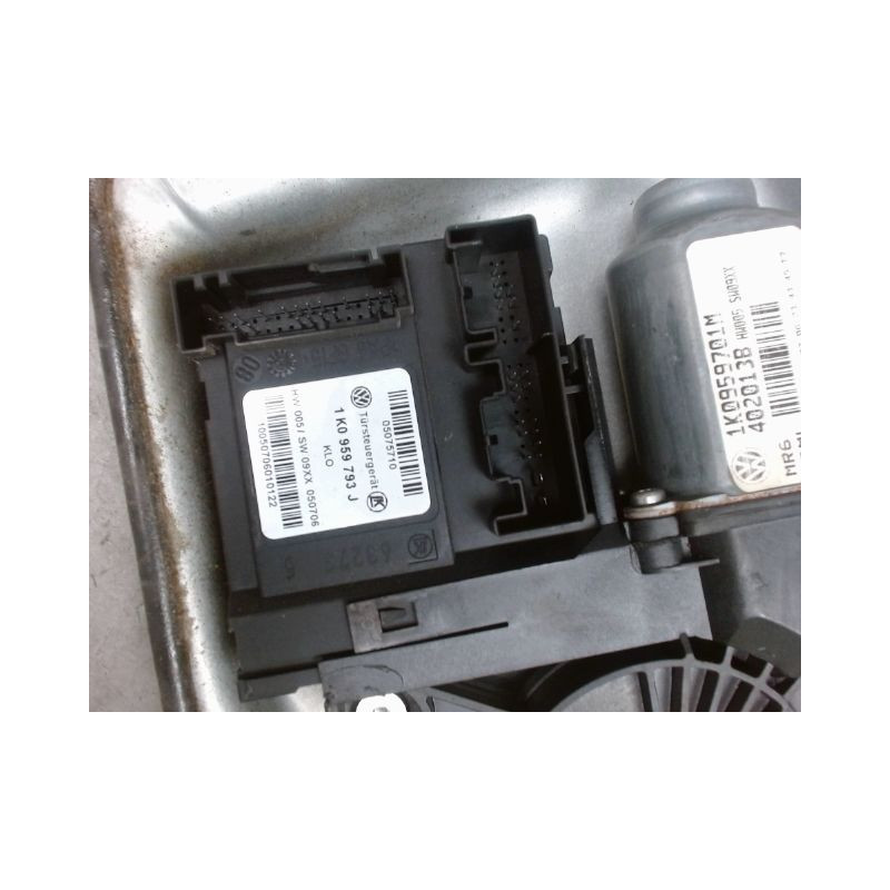 MECANISME+MOTEUR LEVE-GLACE AVANT GAUCHE VOLKSWAGEN GOLF V 2003-2009
