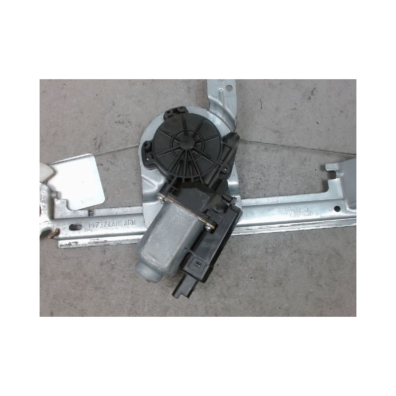 MECANISME+MOTEUR LEVE-GLACE ARRIERE DROIT RENAULT SCENIC II PH2 2006-