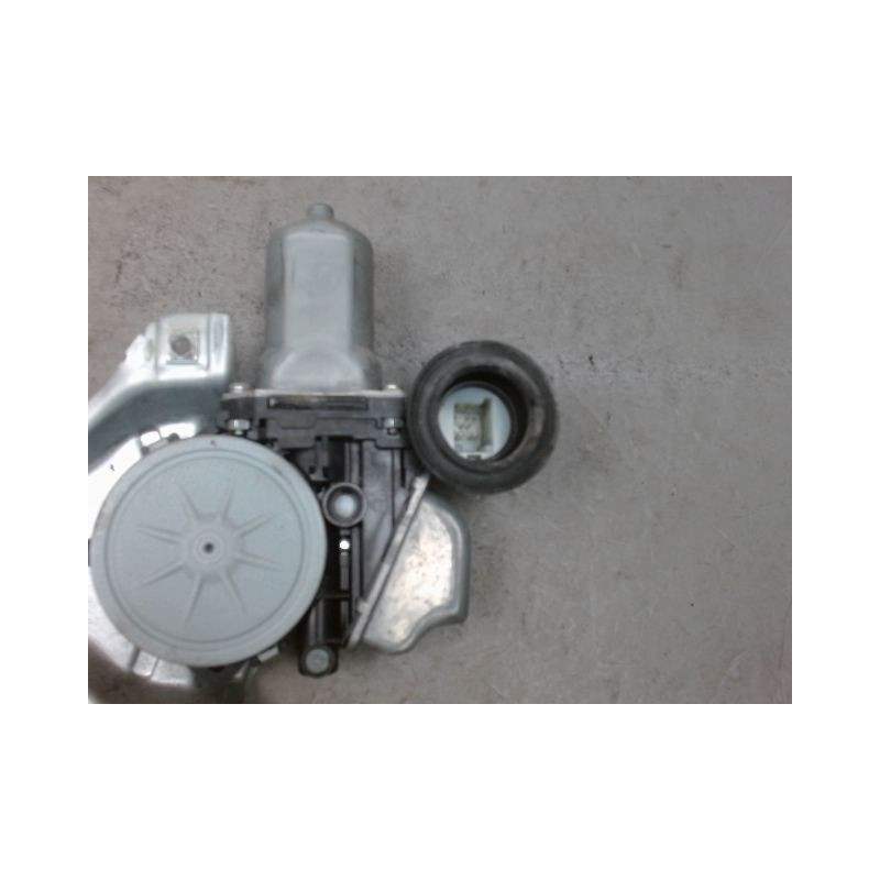 MECANISME+MOTEUR LEVE-GLACE AVANT GAUCHE TOYOTA YARIS