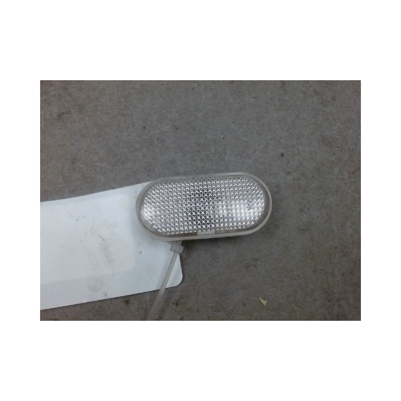 REPETITEUR AILE DROIT RENAULT TWINGO