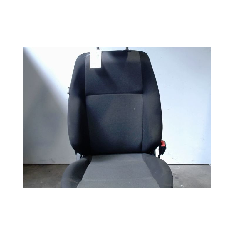 SIEGE AVANT DROIT VOLKSWAGEN CADDY COMBI 2004-