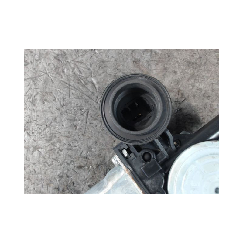 MECANISME+MOTEUR LEVE-GLACE ARRIERE DROIT TOYOTA RAV4 2000-