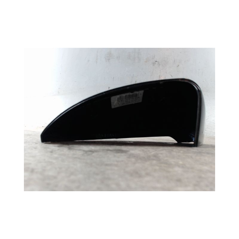 CARENAGE RETROVISEUR EXTERIEUR GAUCHE VOLKSWAGEN GOLF