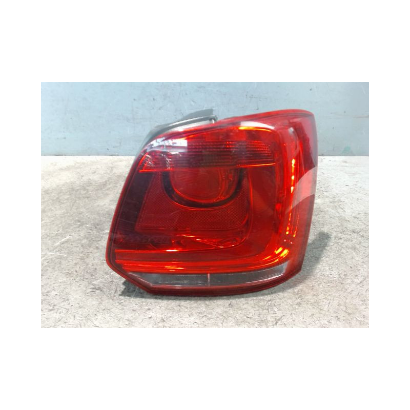 FEU ARRIERE DROIT VOLKSWAGEN POLO 2005-
