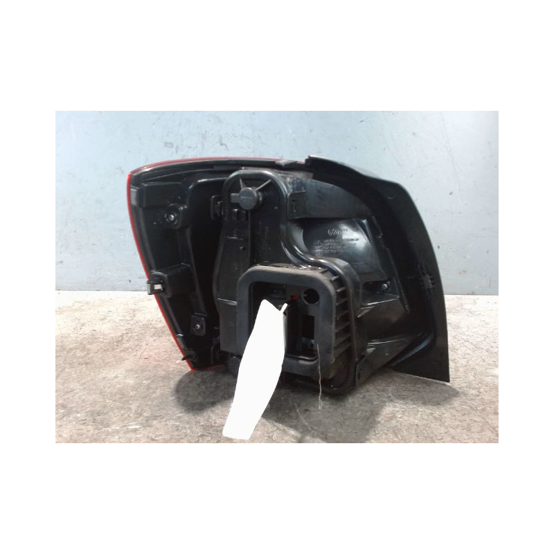 FEU ARRIERE DROIT VOLKSWAGEN POLO 2005-