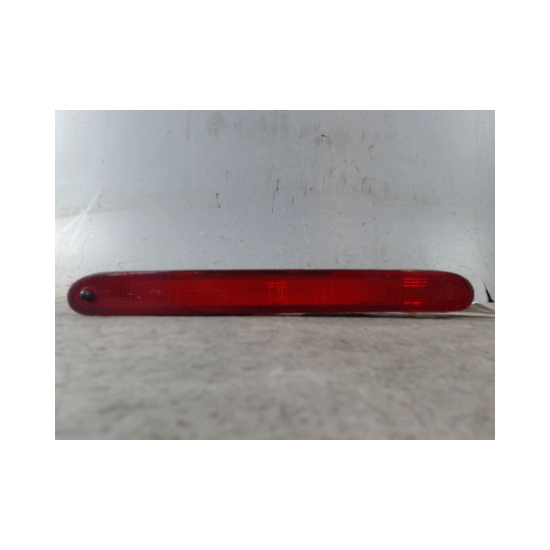 FEUX STOP SUPPLEMENTAIRE PEUGEOT PARTNER TEPEE 2008-