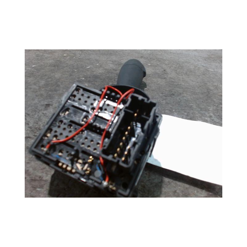 COMMANDE ESSUIE GLACE DACIA LOGAN MCV 2007-