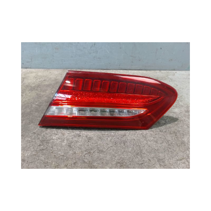 FEU ARRIERE INTERIEUR DROIT MERCEDES CLASSE E 2006-