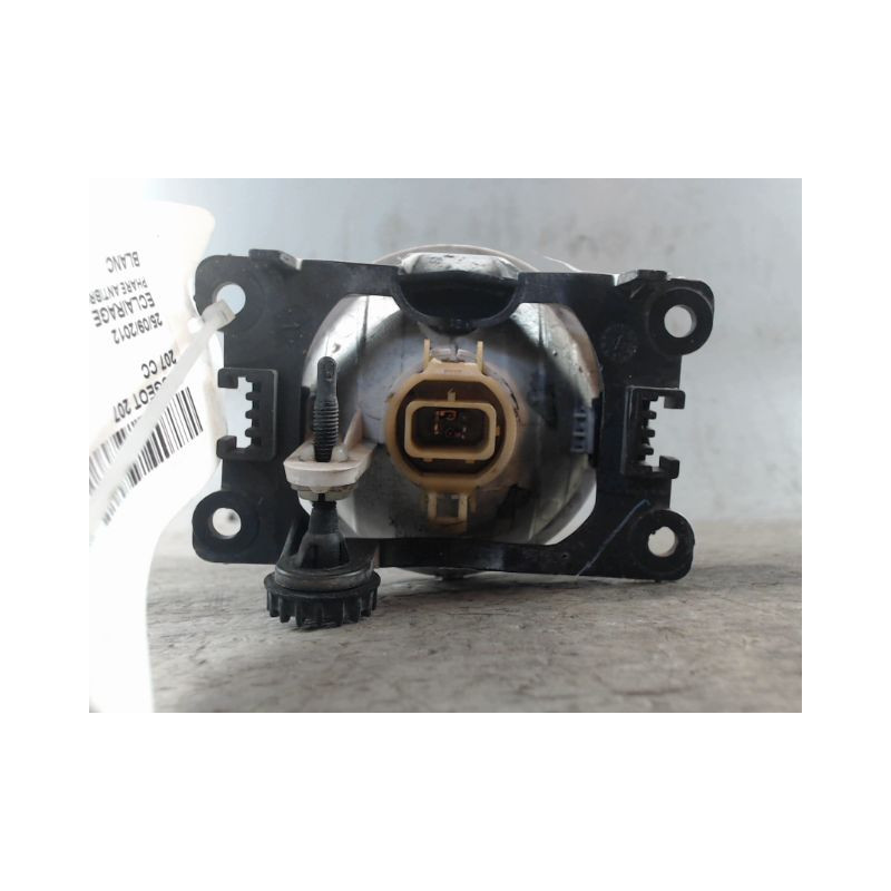 PHARE ANTIBROUILLARD AVANT DROIT PEUGEOT 207 CC