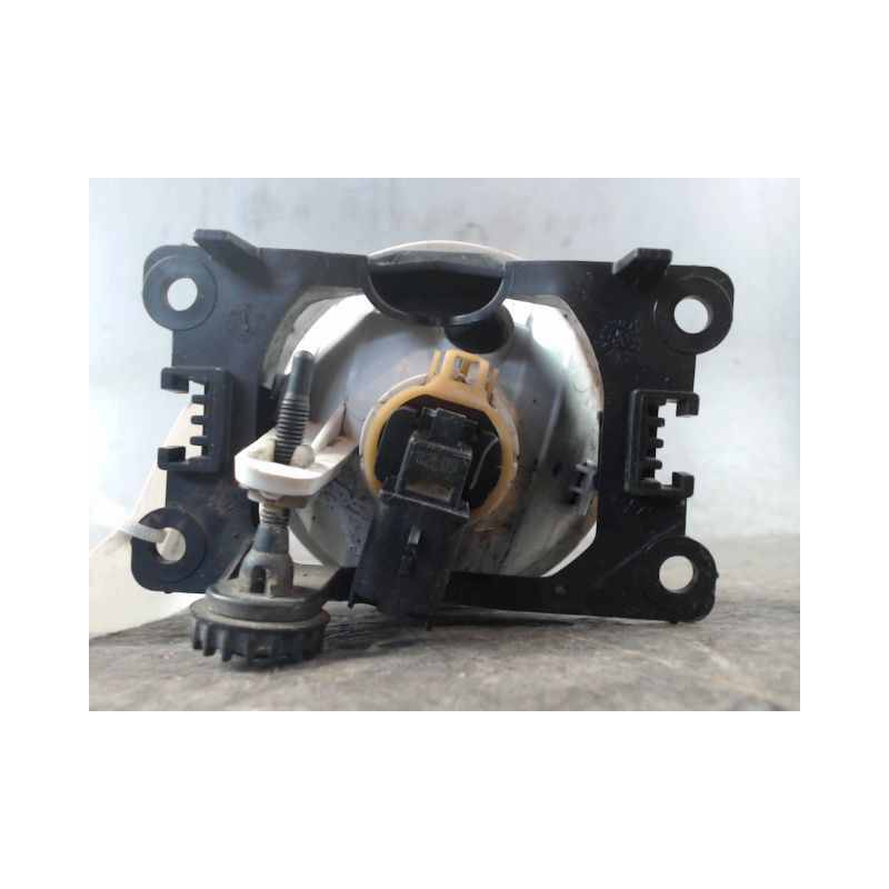 PHARE ANTIBROUILLARD AVANT DROIT PEUGEOT 5008 2009-
