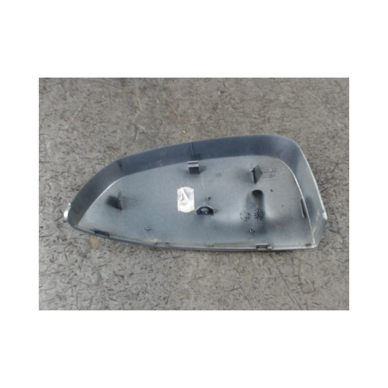 CARENAGE RETROVISEUR EXTERIEUR GAUCHE OPEL MERIVA 2003-2005