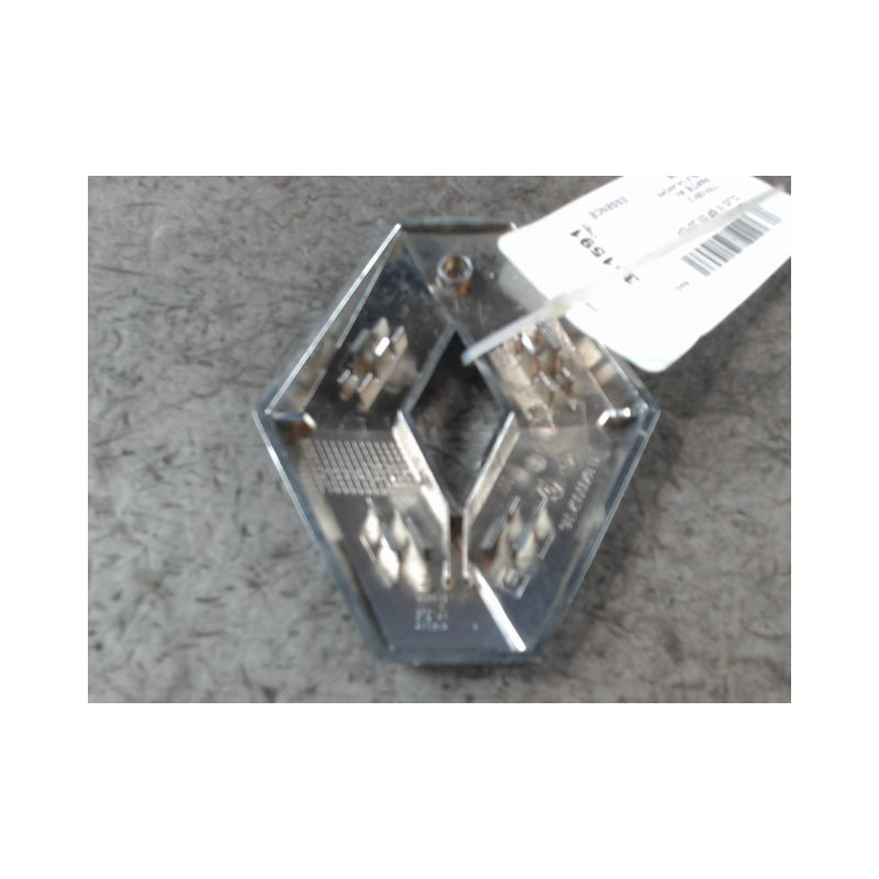 SIGLE CALANDRE RENAULT CLIO III 2010-