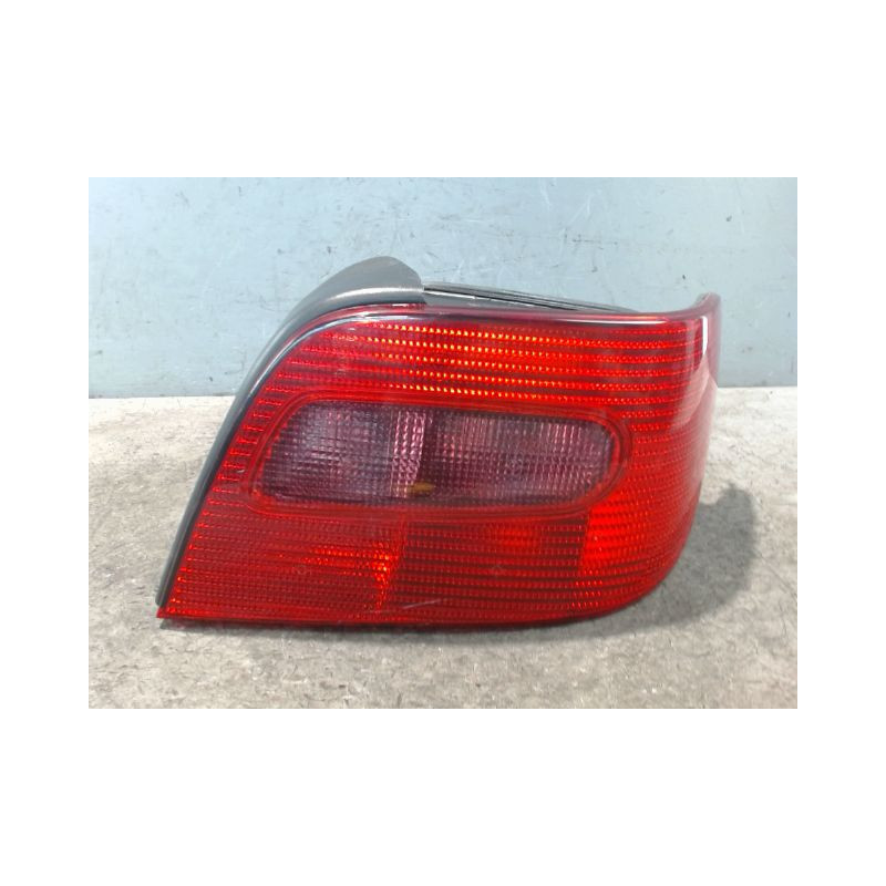 FEU ARRIERE DROIT CITROEN XSARA 2000-