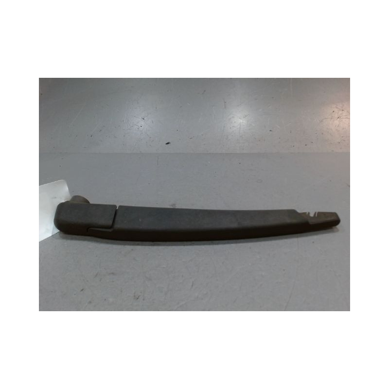 BRAS ESSUIE-GLACE ARRIERE NISSAN QASHQAI