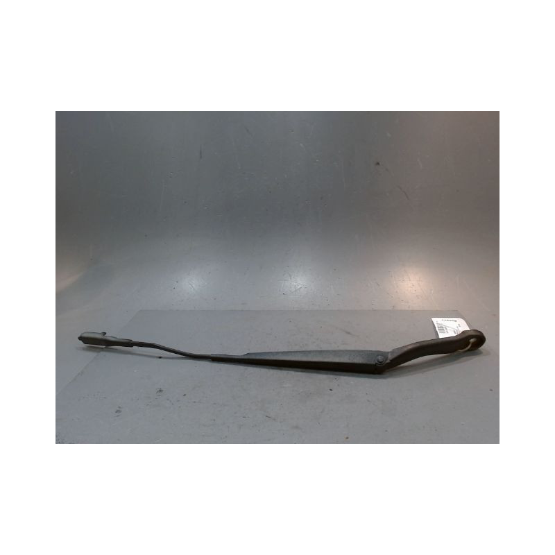 BRAS ESSUIE-GLACE AVANT GAUCHE NISSAN QASHQAI