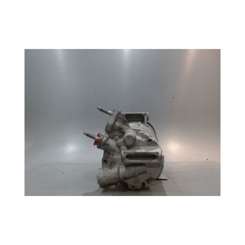 COMPRESSEUR AIR CONDITIONNE FORD FIESTA