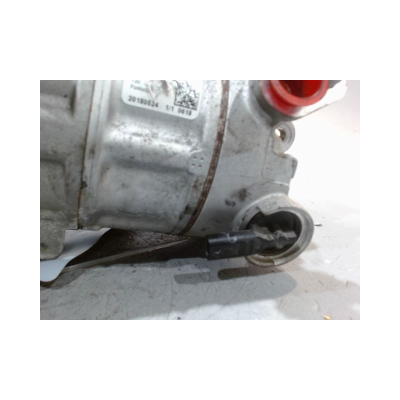 COMPRESSEUR AIR CONDITIONNE FORD FIESTA