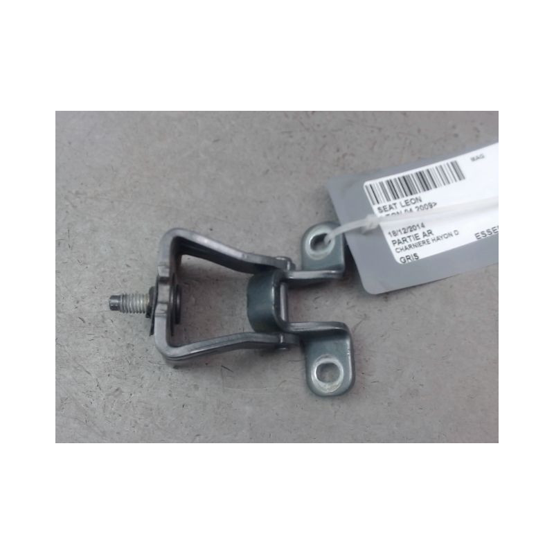 CHARNIERE HAYON D SEAT LEON 2009-