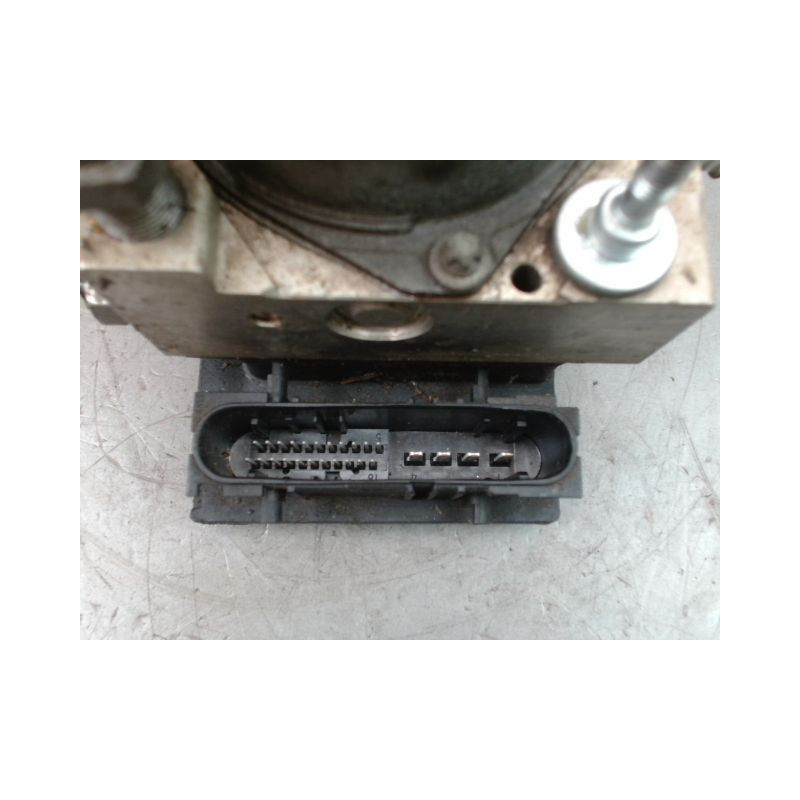 UNITE HYDRAULIQUE ABS IVECO 35S13