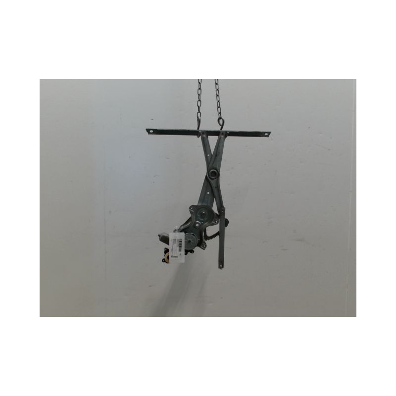 MECANISME+MOTEUR LEVE-GLACE AVANT DROIT TOYOTA VERSO 2010-