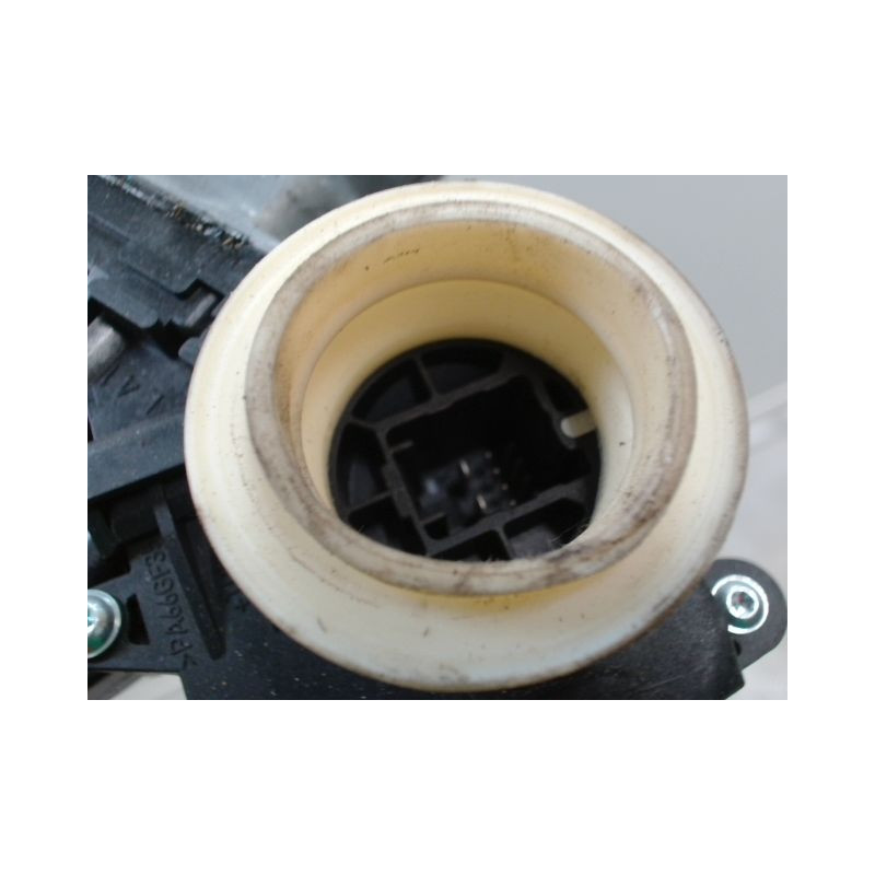 MECANISME+MOTEUR LEVE-GLACE AVANT GAUCHE TOYOTA VERSO 2010-