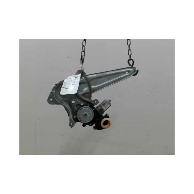 MECANISME+MOTEUR LEVE-GLACE ARRIERE DROIT TOYOTA VERSO 2010-