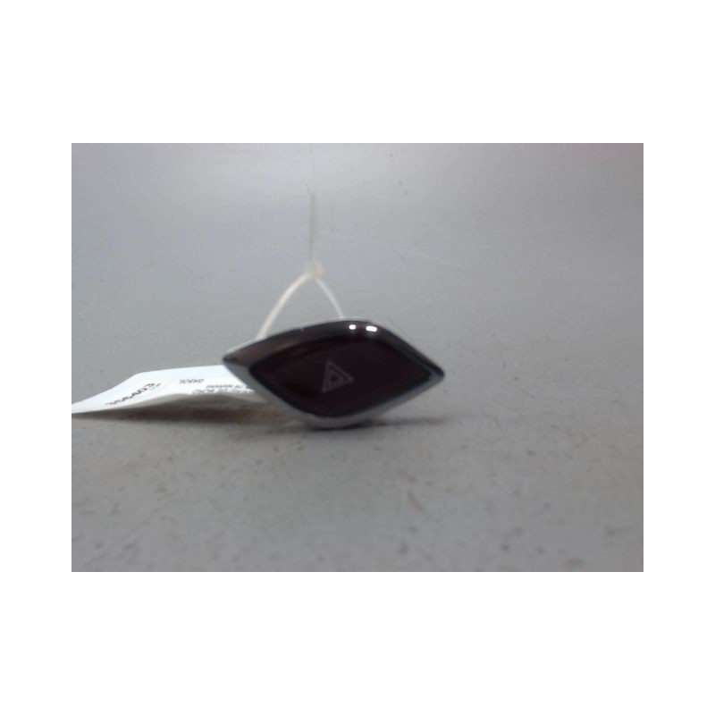 BOUTON DE WARNING CITROEN C3 II Phase 1 (A51) 2009-2013
