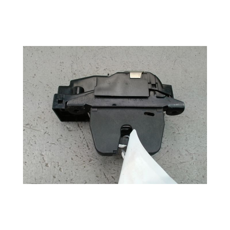 SERRURE HAYON  PEUGEOT 207 2006-2013