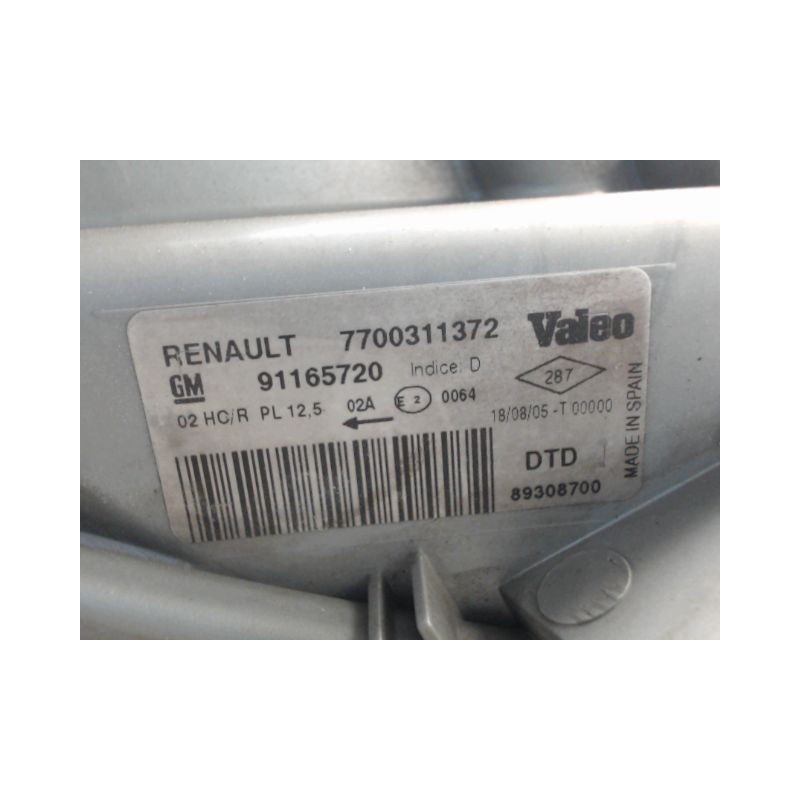PHARE DROIT RENAULT TRAFIC
