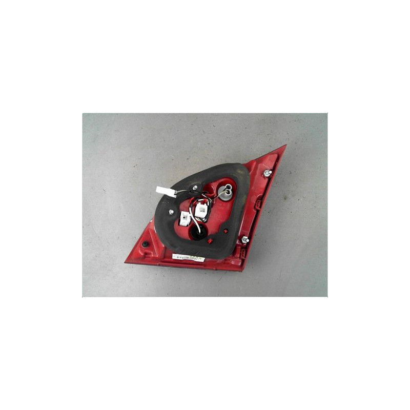 FEU ARRIERE INTERIEUR GAUCHE KIA VENGA 10-15