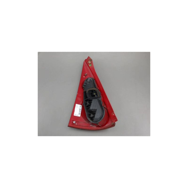 FEU ARRIERE DROIT PEUGEOT 107