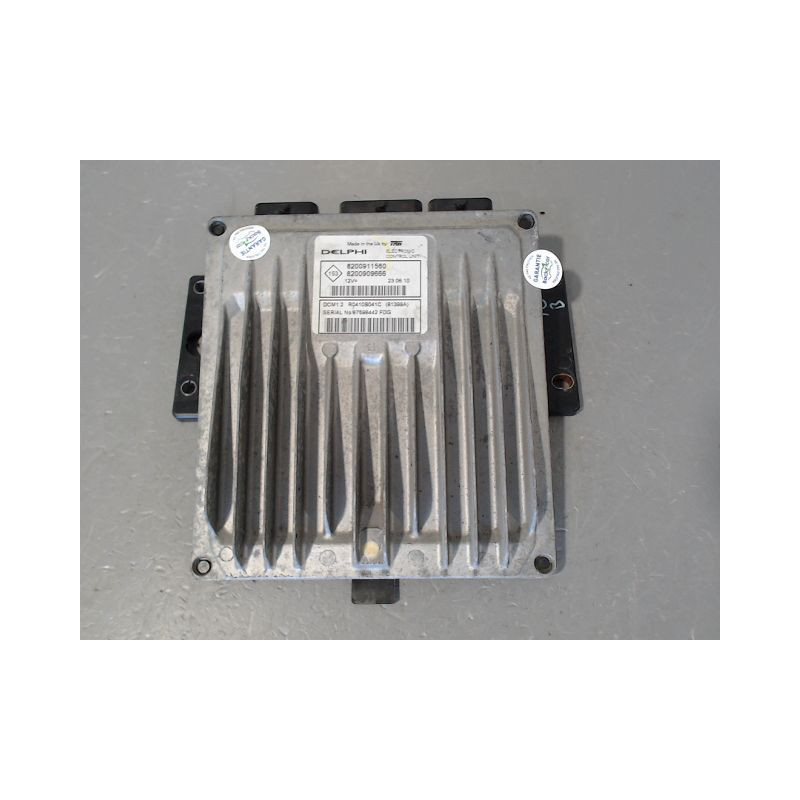 CALCULATEUR MOTEUR RENAULT CLIO