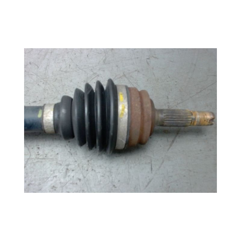 TRANSMISSION AVANT DROIT PEUGEOT 208 1.2 PureTech 82