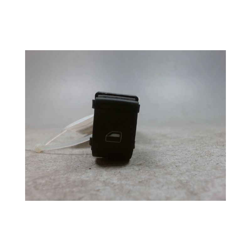 COMMANDE LEVE-GLACE PORTE AVD AUDI TT