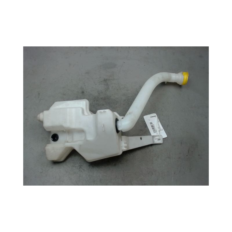 RESERVOIR LAVE-GLACE AVANT RENAULT CAPTUR