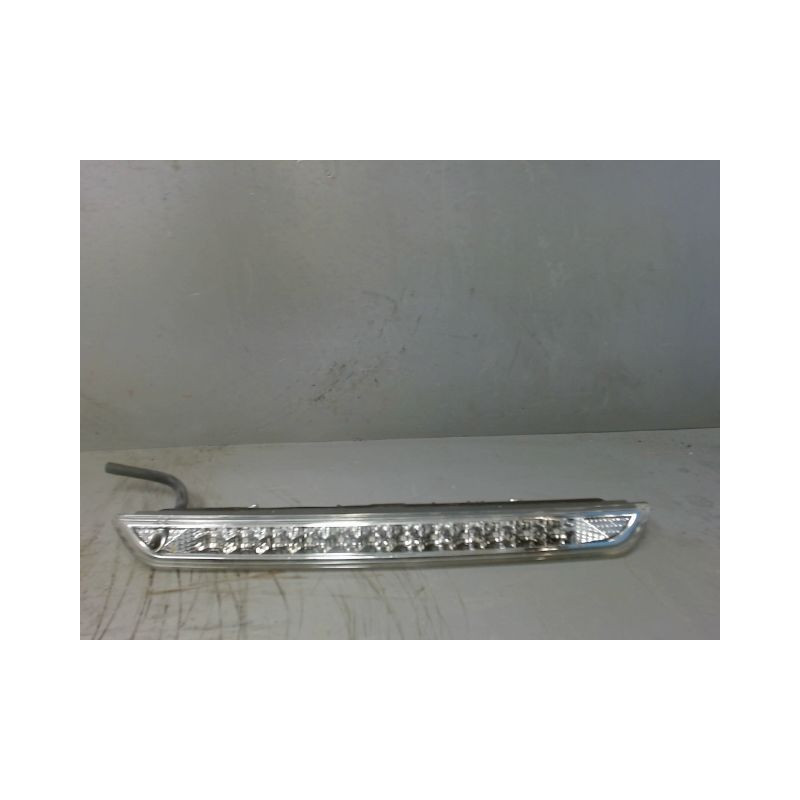 FEUX STOP SUPPLEMENTAIRE PEUGEOT 2008