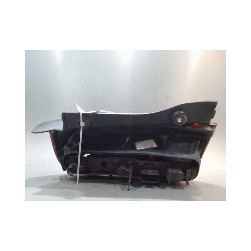 FEU ARRIERE DROIT NISSAN MICRA