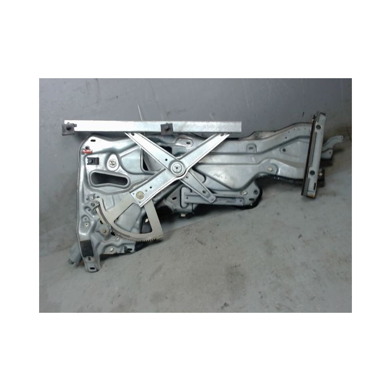 MECANISME+MOTEUR LEVE-GLACE ARRIERE GAUCHE RENAULT LAGUNA 98-2000