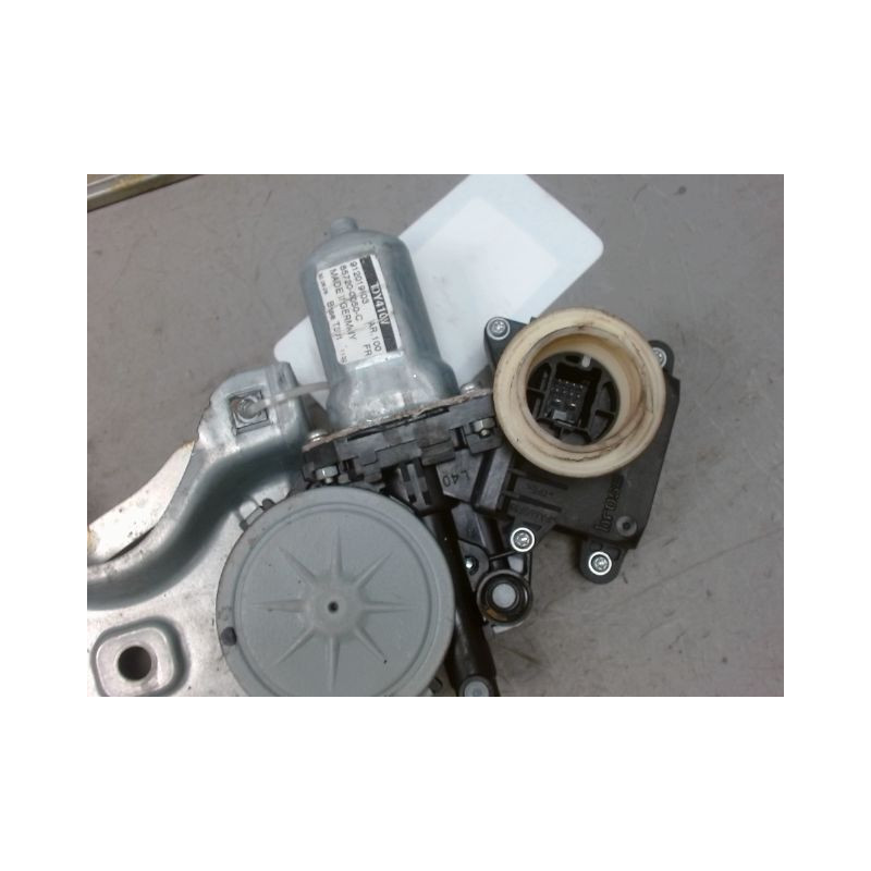 MECANISME+MOTEUR LEVE-GLACE AVANT GAUCHE TOYOTA AVENSIS