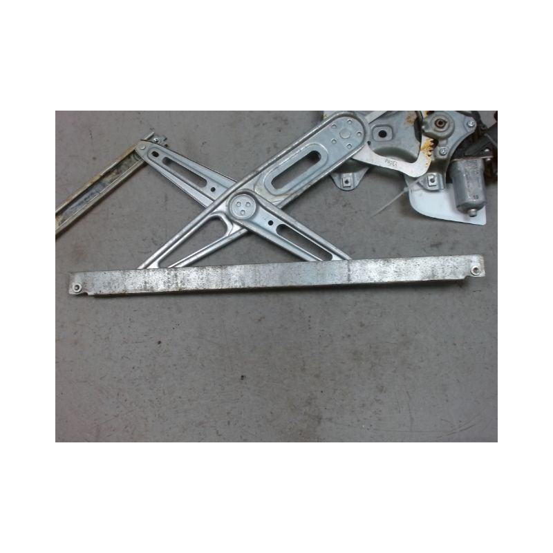 MECANISME+MOTEUR LEVE-GLACE AVANT GAUCHE TOYOTA AVENSIS