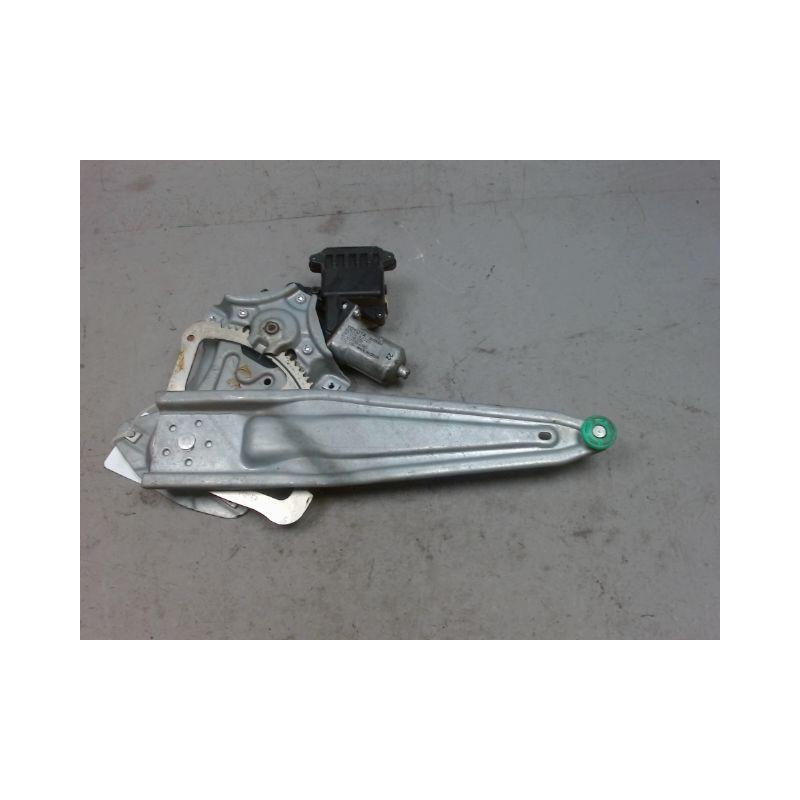 MECANISME+MOTEUR LEVE-GLACE ARRIERE DROIT TOYOTA AVENSIS