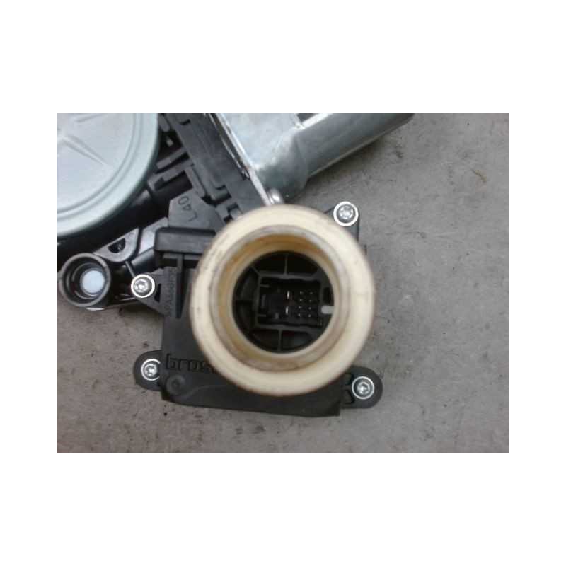 MECANISME+MOTEUR LEVE-GLACE ARRIERE DROIT TOYOTA AVENSIS