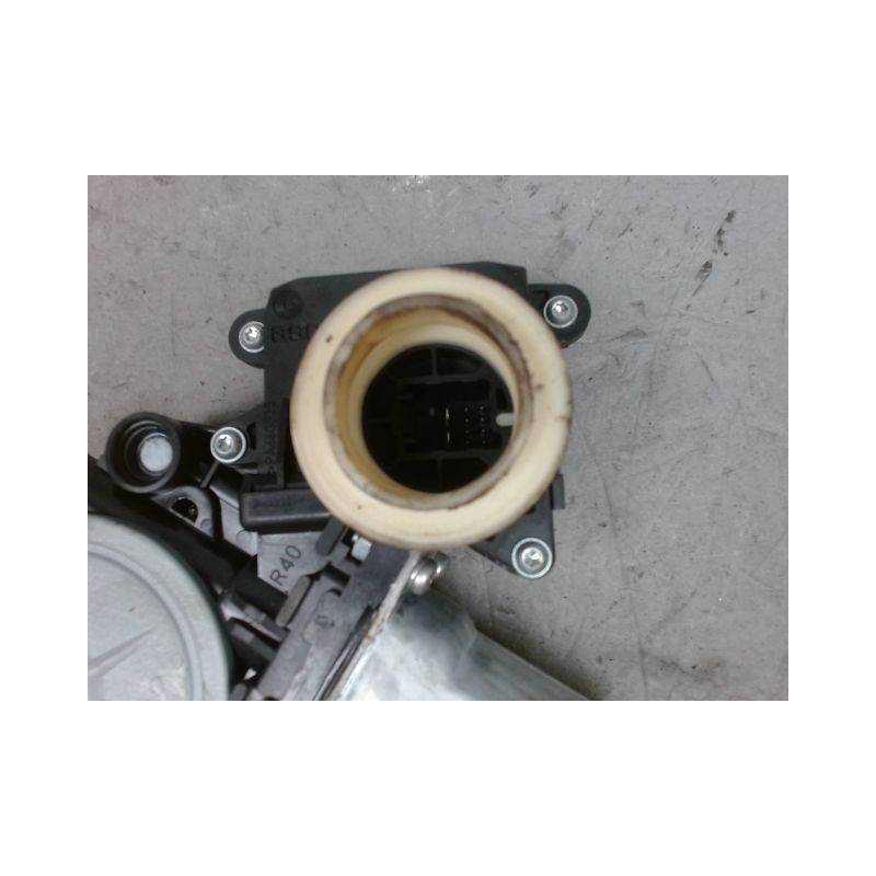 MECANISME+MOTEUR LEVE-GLACE ARRIERE GAUCHE TOYOTA AVENSIS