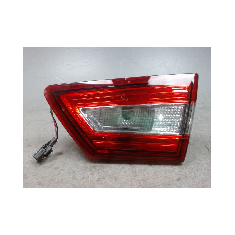 FEU ARRIERE INTERIEUR DROIT RENAULT CLIO