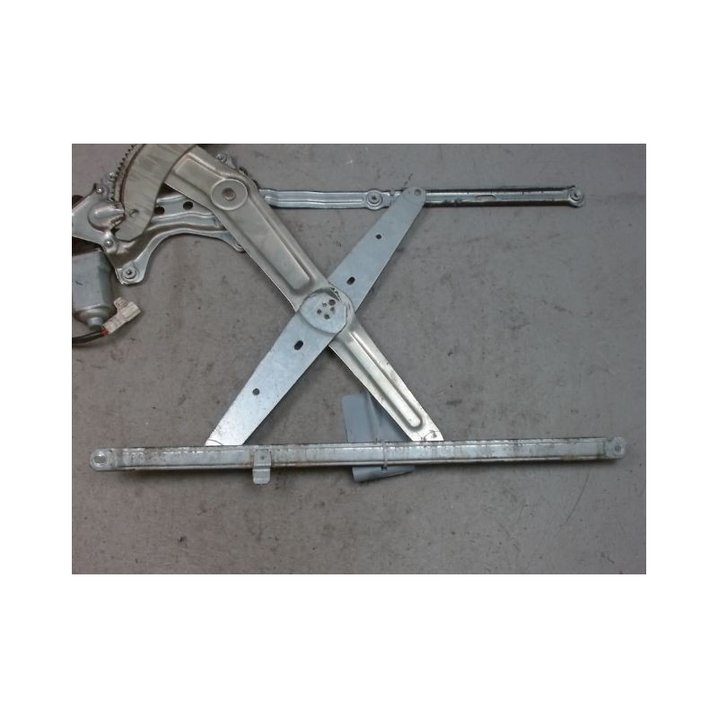 MECANISME+MOTEUR LEVE-GLACE AVANT DROIT TOYOTA PREVIA -2000