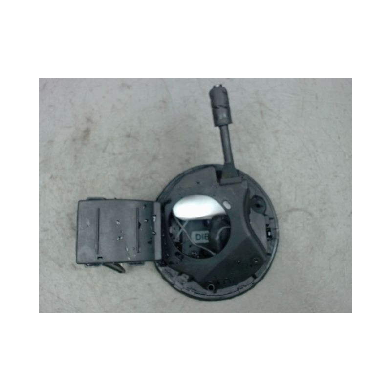 VOLET DE TRAPPE CARBURANT RENAULT CLIO