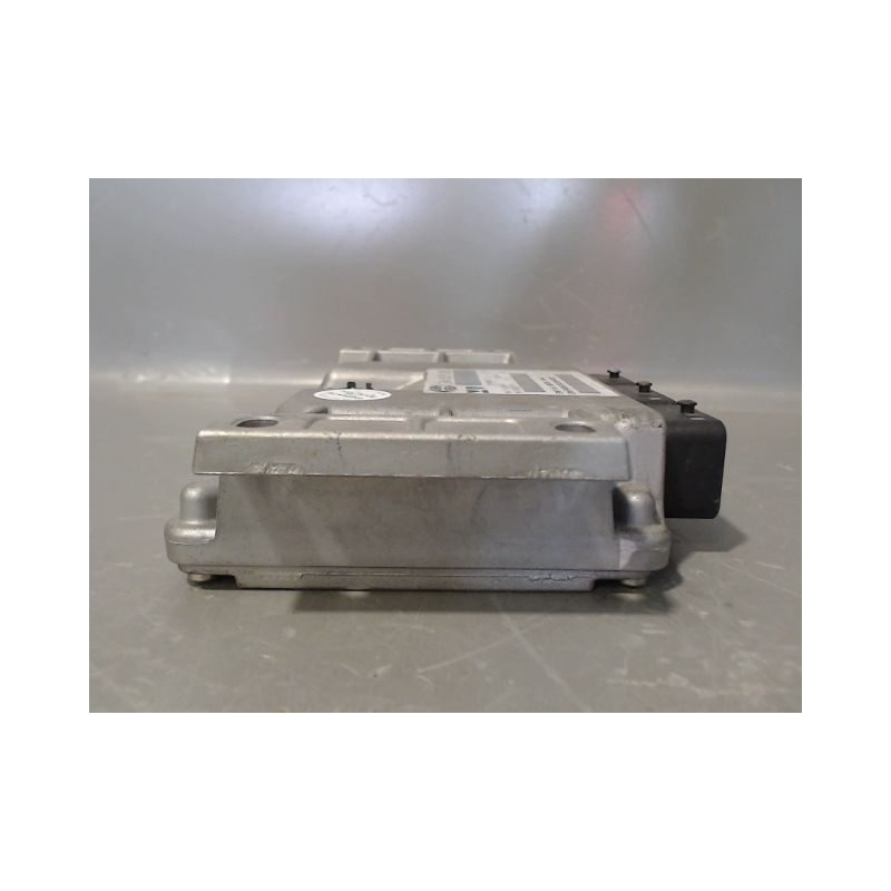 CALCULATEUR MOTEUR CITROEN C5 2001-2004