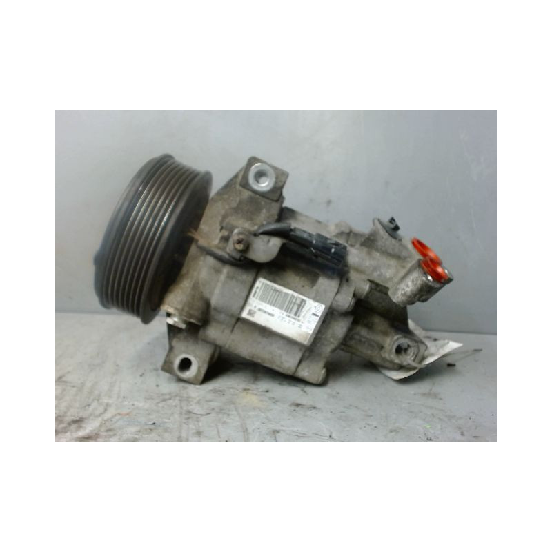 COMPRESSEUR AIR CONDITIONNE DACIA SANDERO