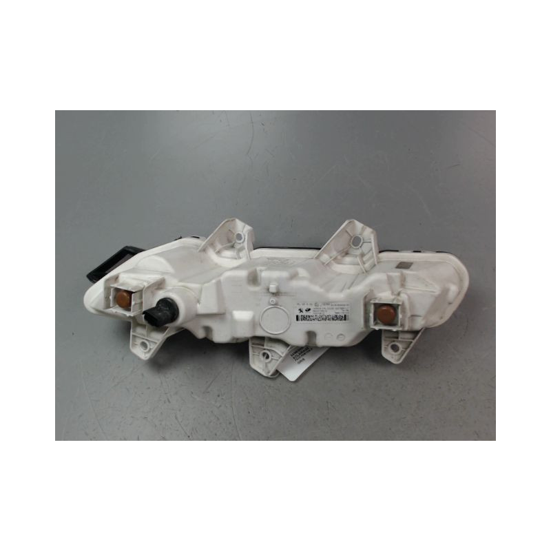 FEUX POSITION GAUCHE PEUGEOT 208 2012-...
